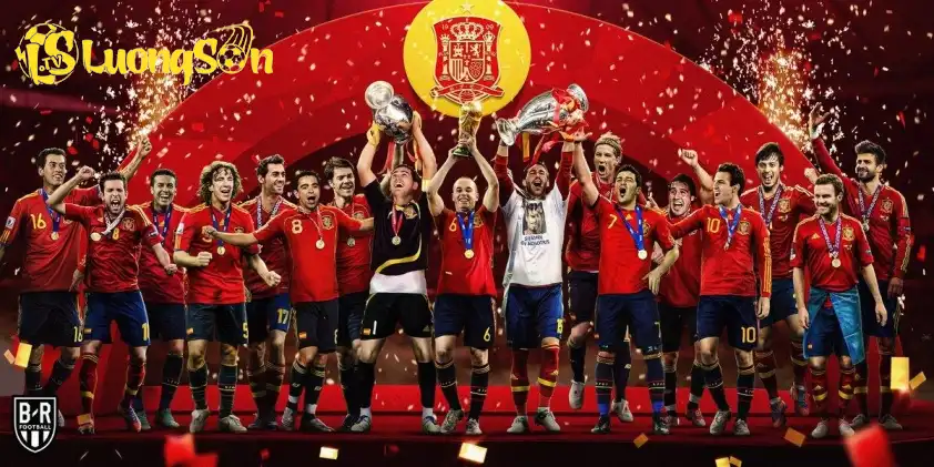 Lứa cầu thủ hoàng kim của Tây Ban Nha liên tiếp nói lời chia tay sân cỏ.