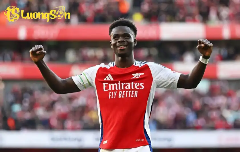 Arsenal thương thảo hợp đồng mới với Bukayo Saka