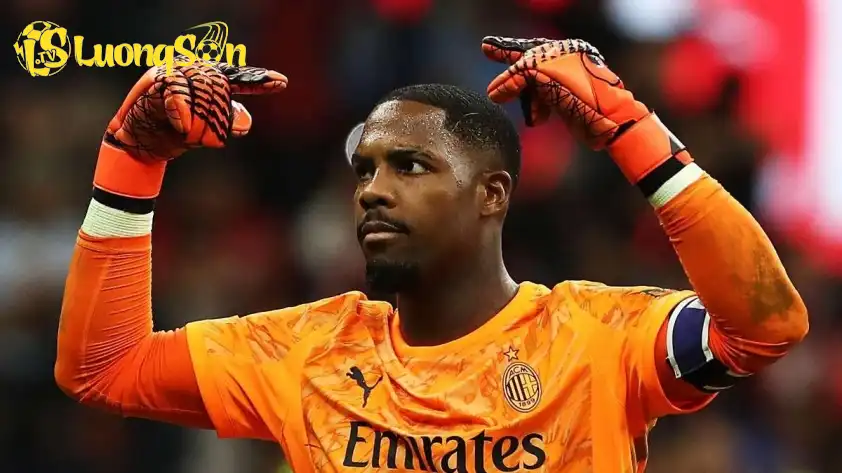 Thủ thành Maignan chỉ trích việc thi đấu Serie A tại Australia