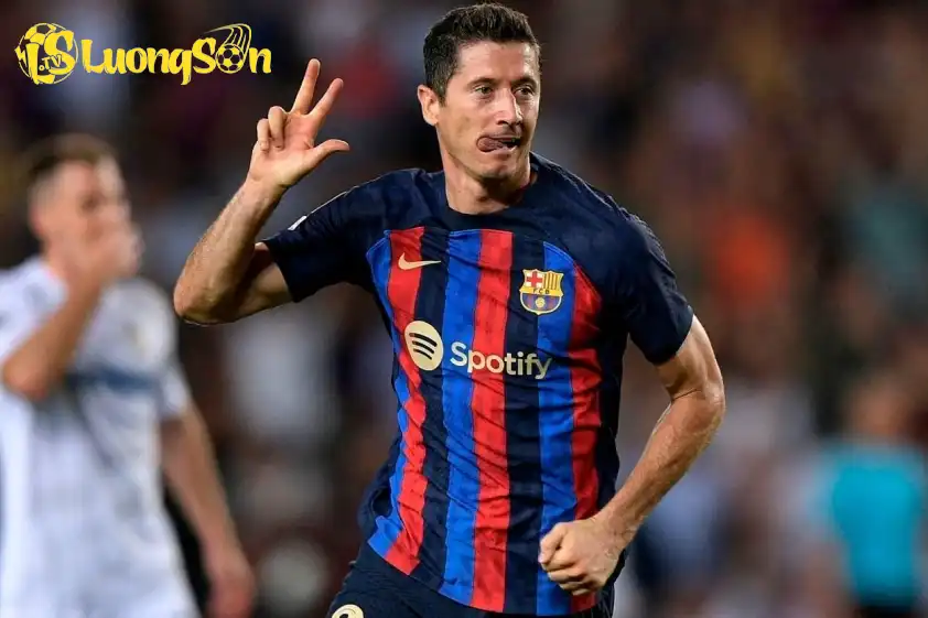 Barca muốn chiêu mộ Kane để thay thế Lewandowski