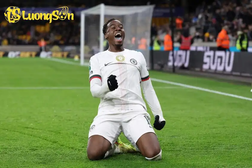 Gittens chơi khá tốt ở mùa giải đầu tiên tại Chelsea