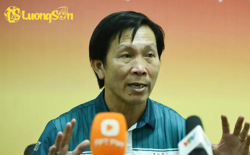 HLV Lê Quang Trãi bày tỏ sự tiếc nuối khi HAGL đánh rơi điểm ở những phút cuối